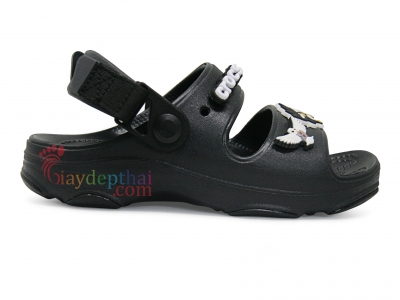 Sandal bé trai bé gái Crocs Classic All-Terrain hai quai (Đen)