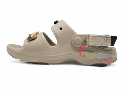 Sandal bé trai bé gái Crocs Classic All-Terrain hai quai (Kem)