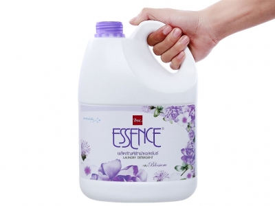 Nước giặt Essence can 3.5 lít hương blossom